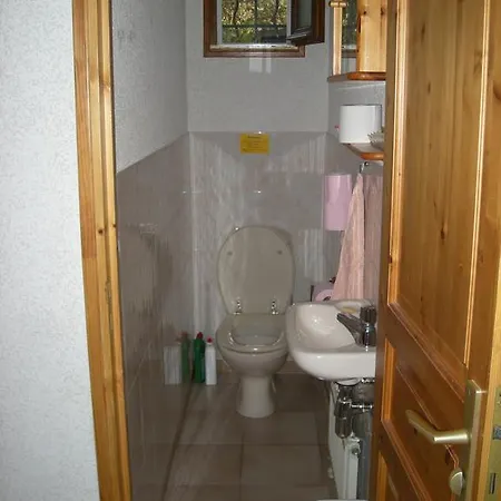 Holiday home Claret *